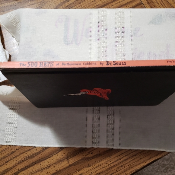 Vintage Dr. Seuss Book "The 500 Hats of Bartholomew Cubbins" - Picture 12 of 12